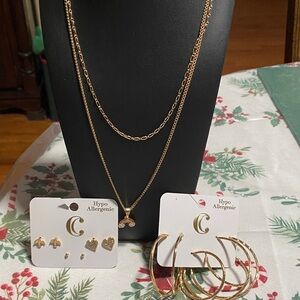 Charming Charlie Gold Necklace and Earring Set